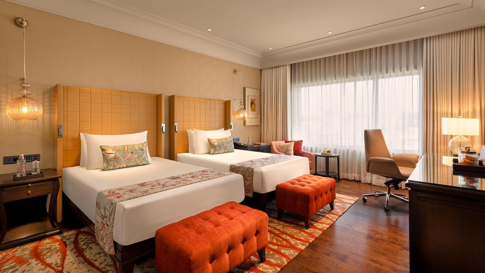 The Leela Hyderabad Banjara Hills Hotel Buitenkant foto
