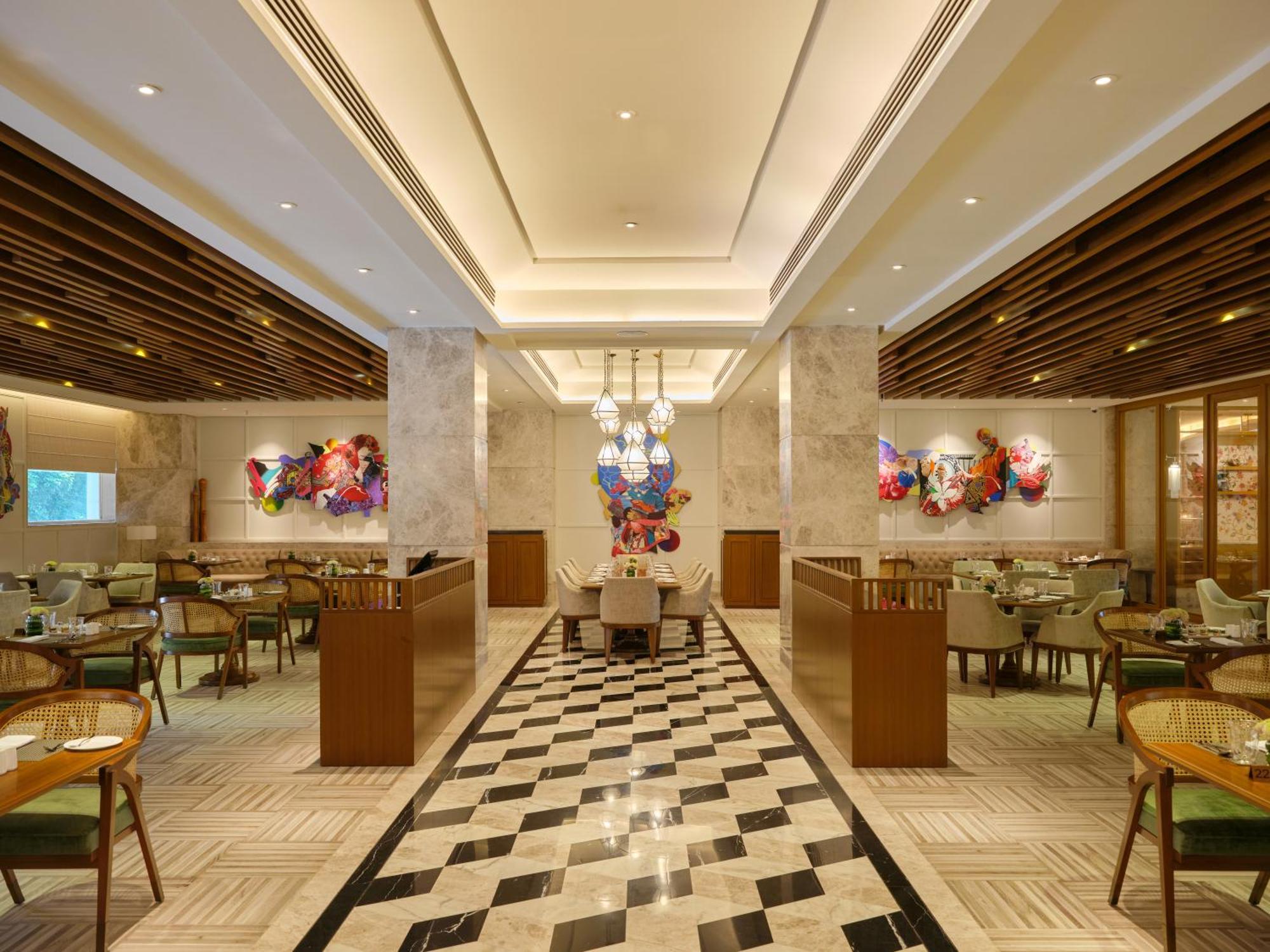The Leela Hyderabad Banjara Hills Hotel Buitenkant foto