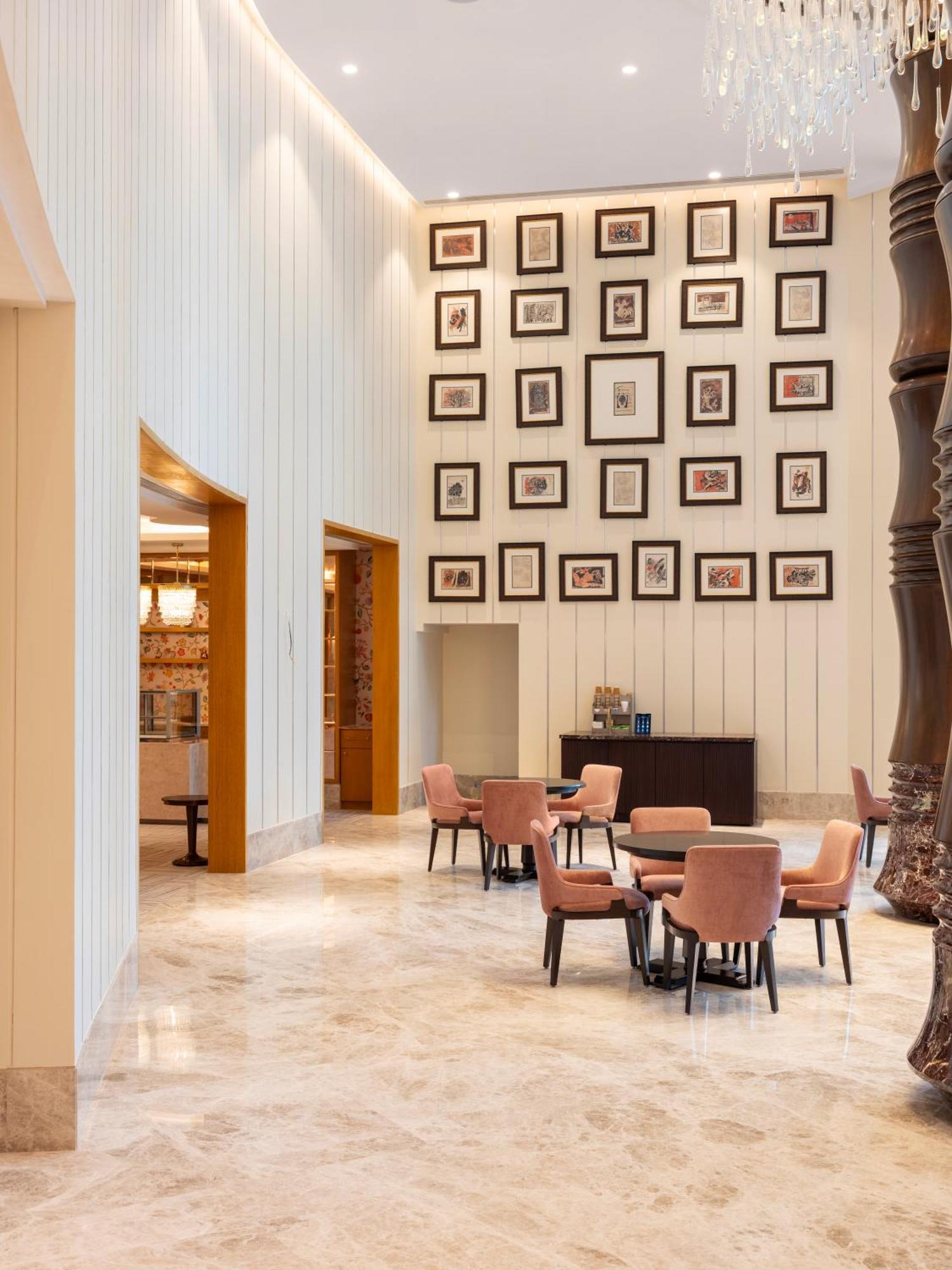 The Leela Hyderabad Banjara Hills Hotel Buitenkant foto